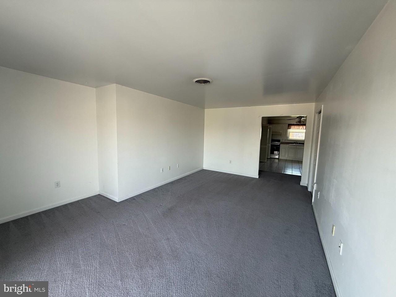 23 Taft Ave #3 - Photo 2 of 8