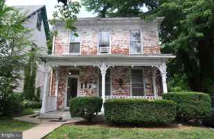 featured image of 515 N Loudoun St #2