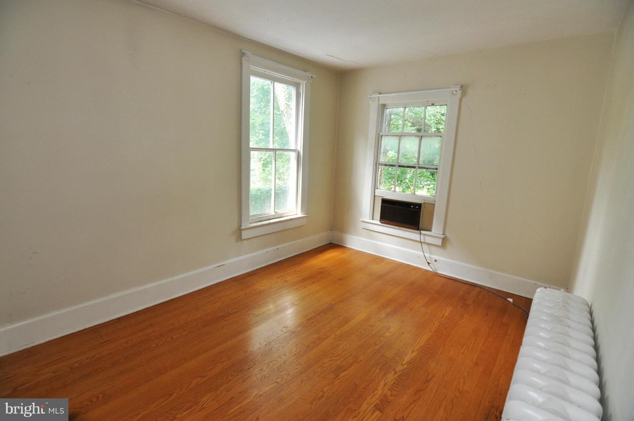 515 N Loudoun St #2 - Photo 6 of 13