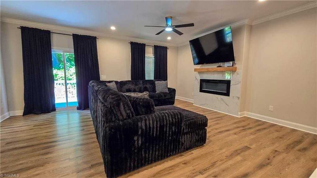 4530 Woodsman Way - Photo 6 of 14