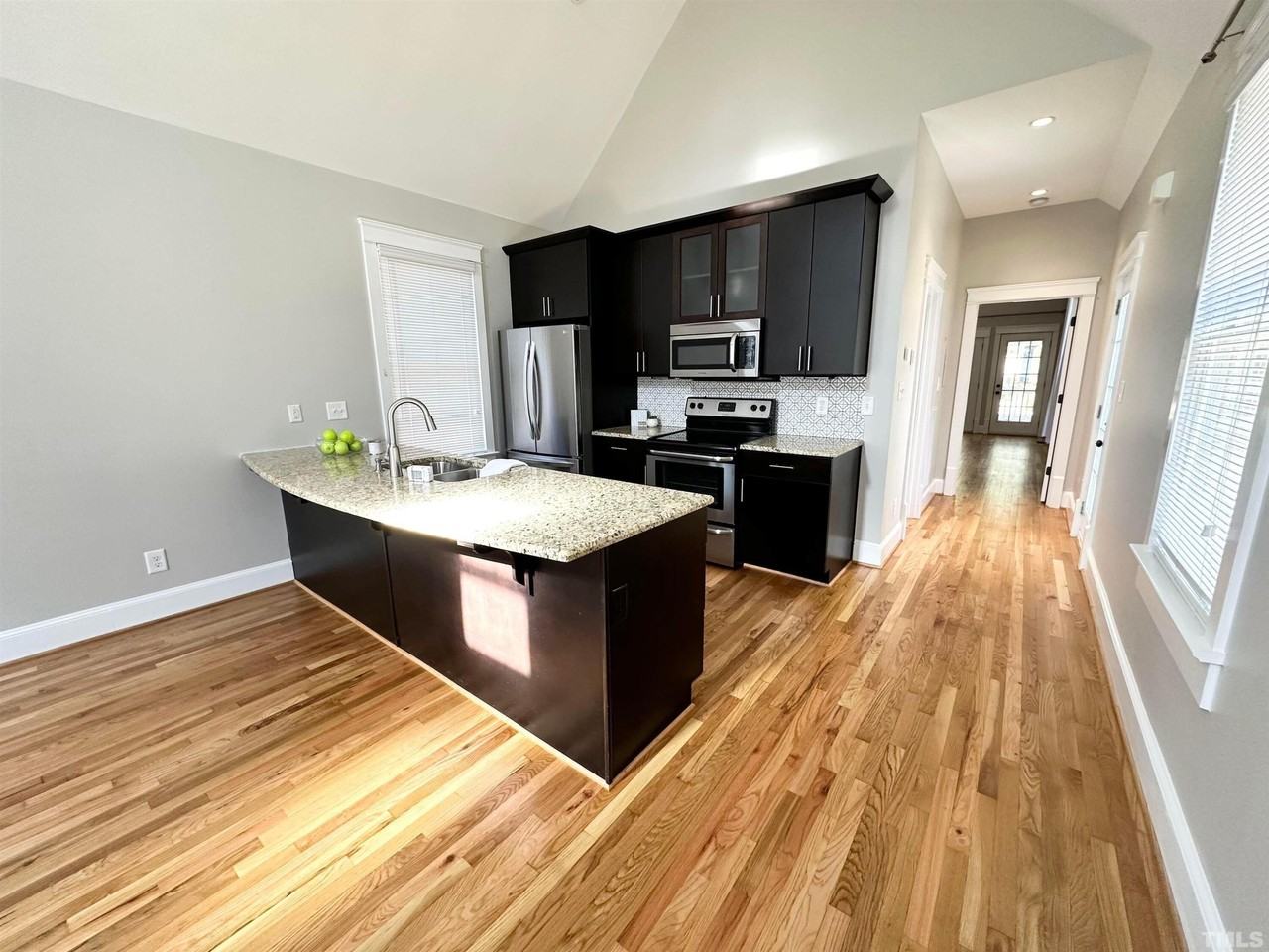 614 Dorothea Dr - Photo 5 of 17