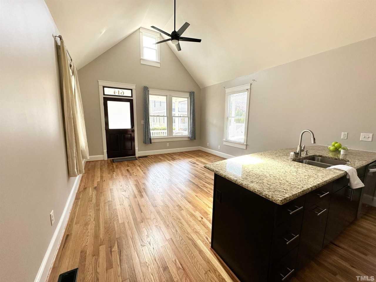 614 Dorothea Dr - Photo 6 of 17