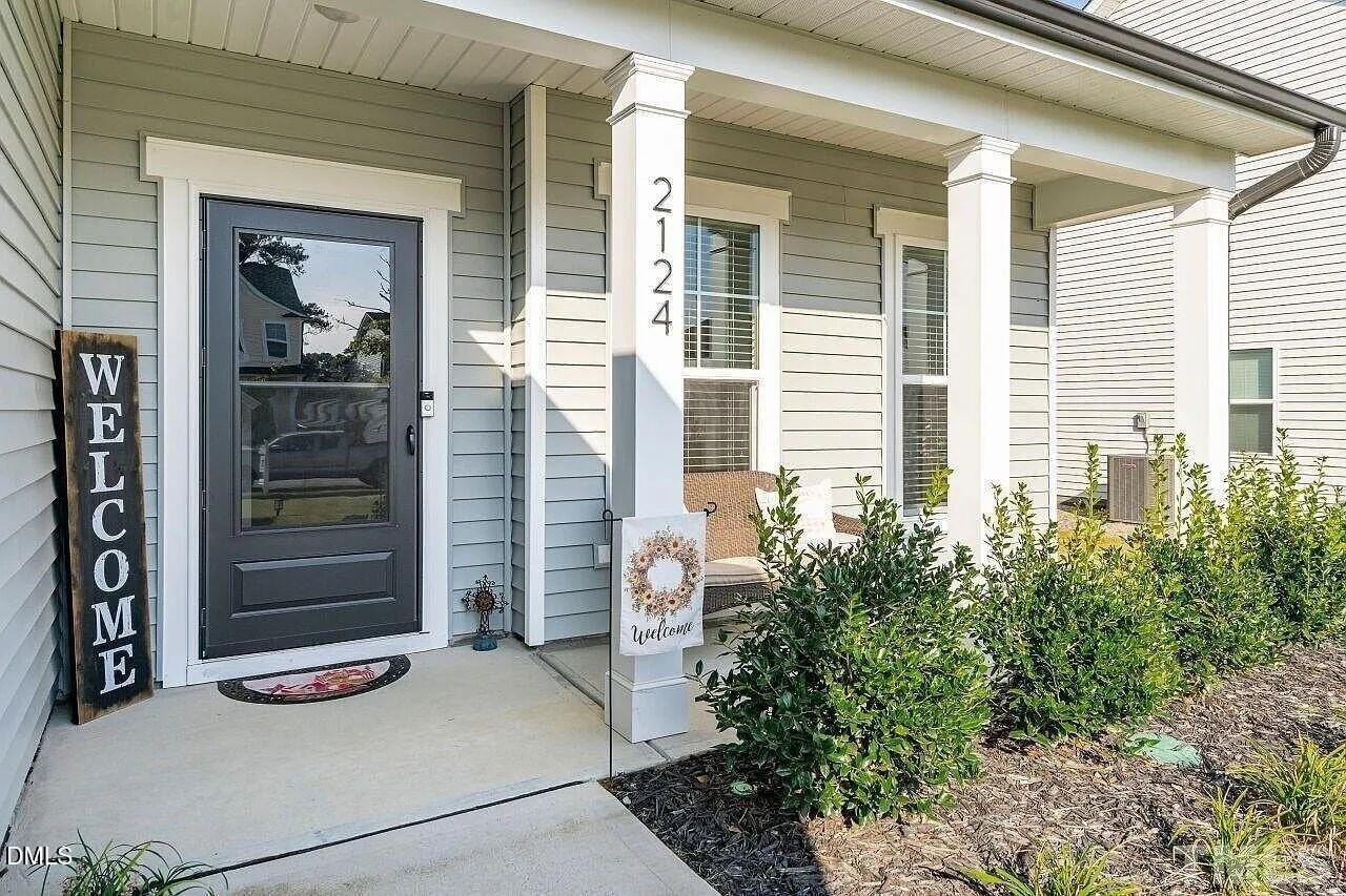 2124 Fox Chapel Pl - Photo 5 of 34