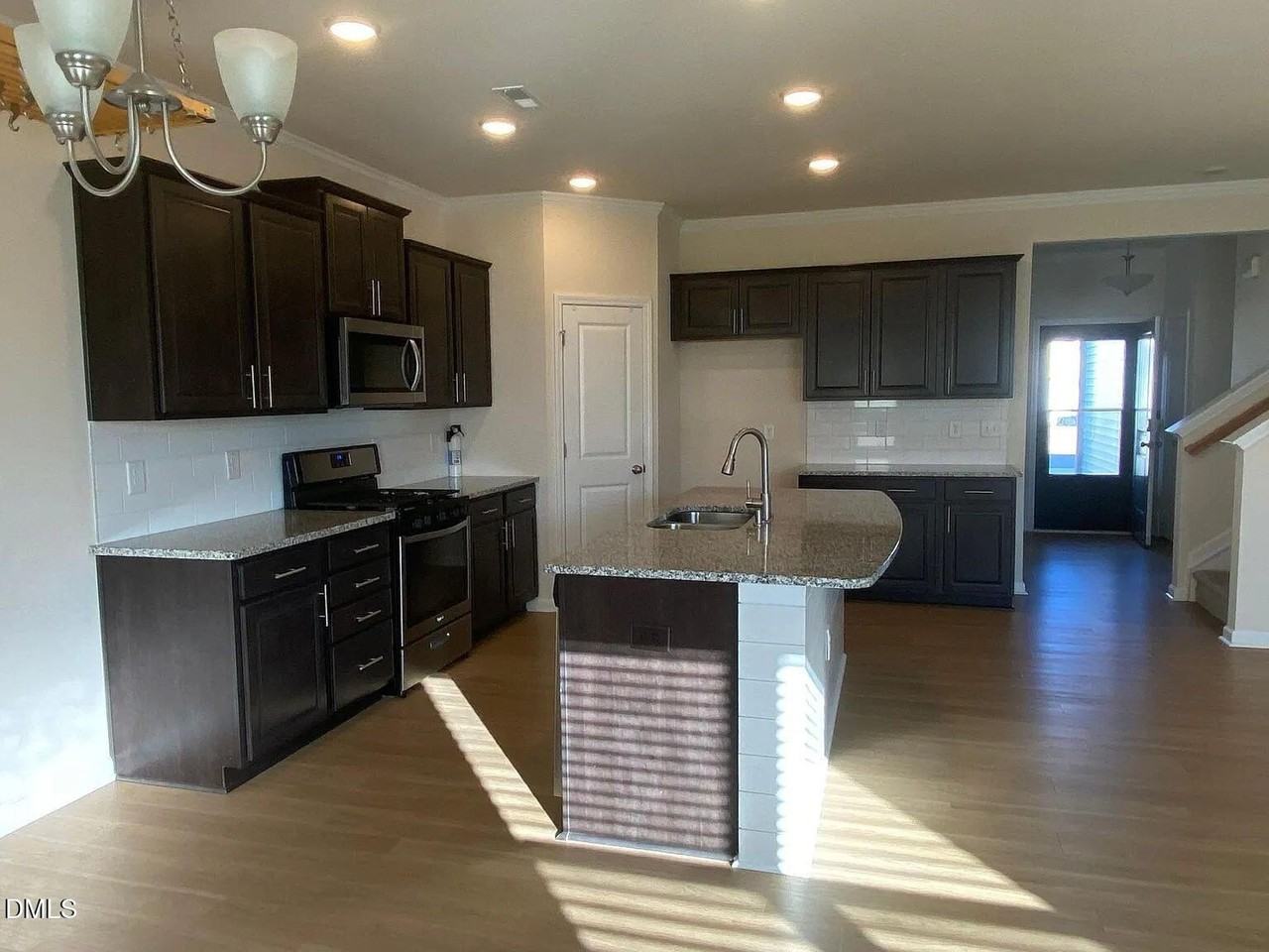 2124 Fox Chapel Pl - Photo 7 of 34