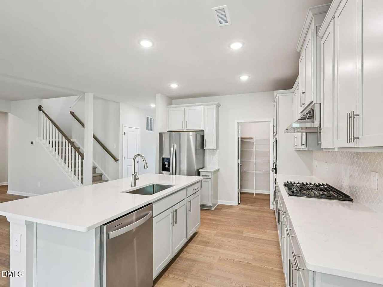 308 Karlov Rd - Photo 6 of 15