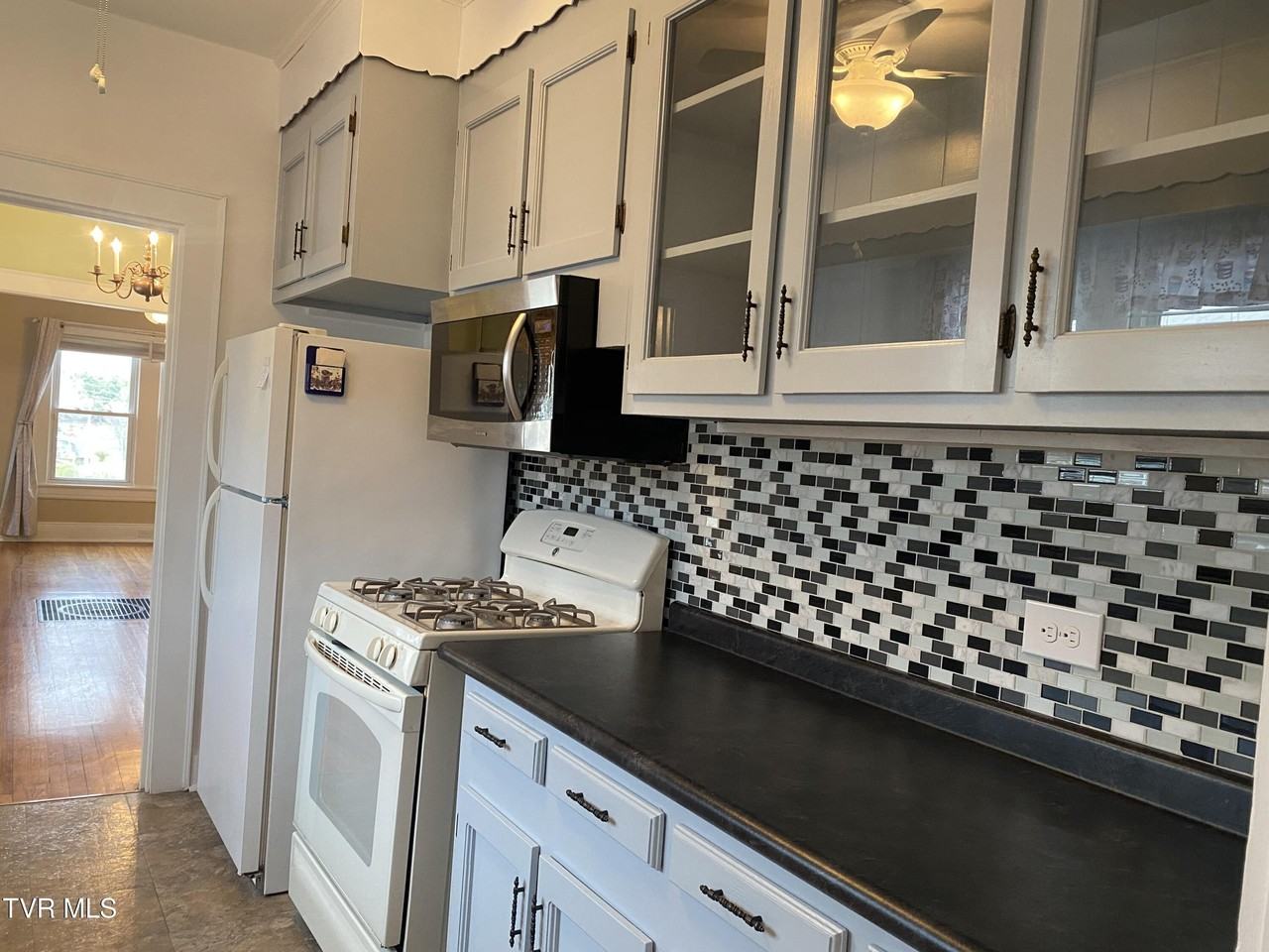 600 Franklin St - Photo 5 of 13