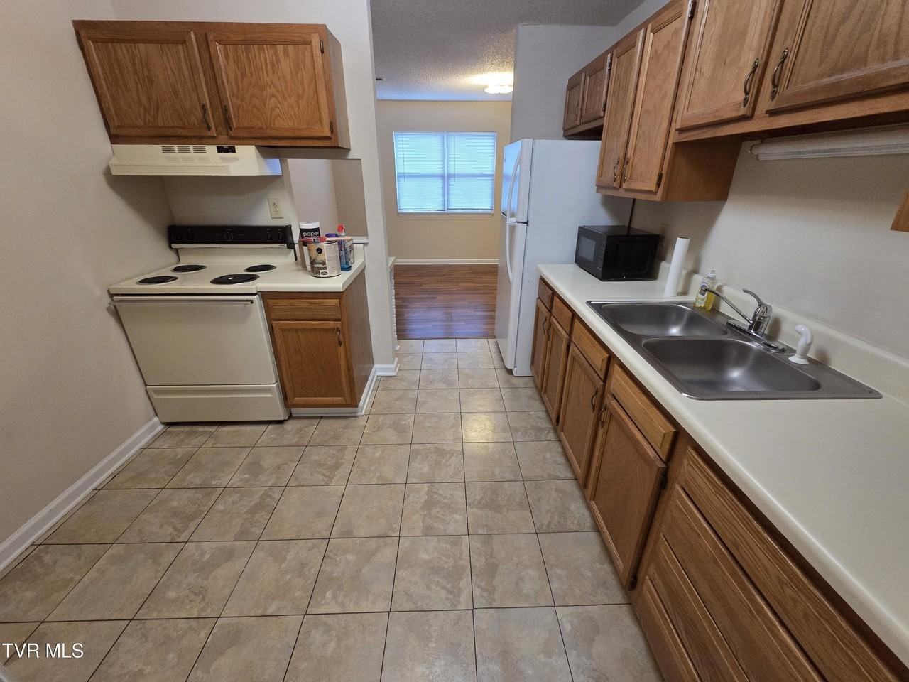 2818 Plymouth Rd #9 - Photo 4 of 12