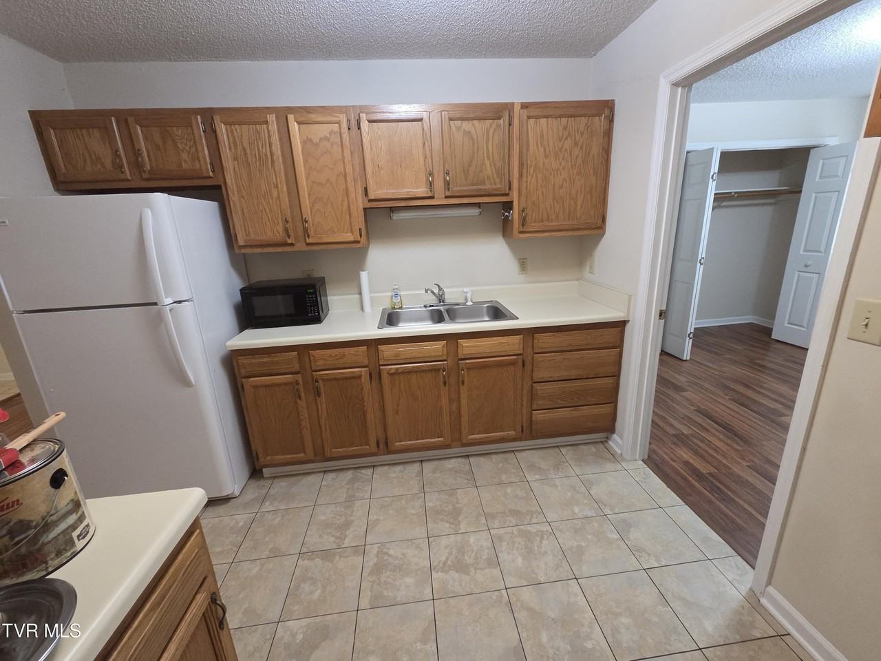 2818 Plymouth Rd #9 - Photo 5 of 12