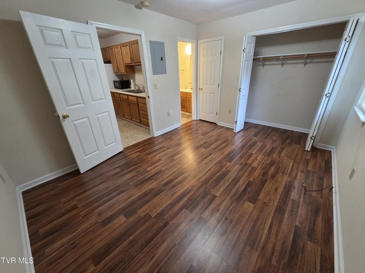 2818 Plymouth Rd #9 - Photo 7 of 12