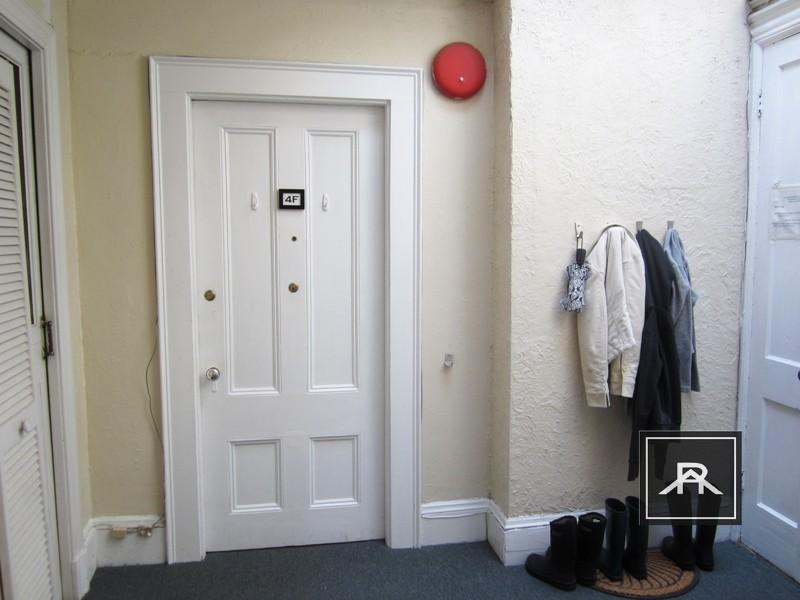 473 Commonwealth Ave - Photo 3 of 10