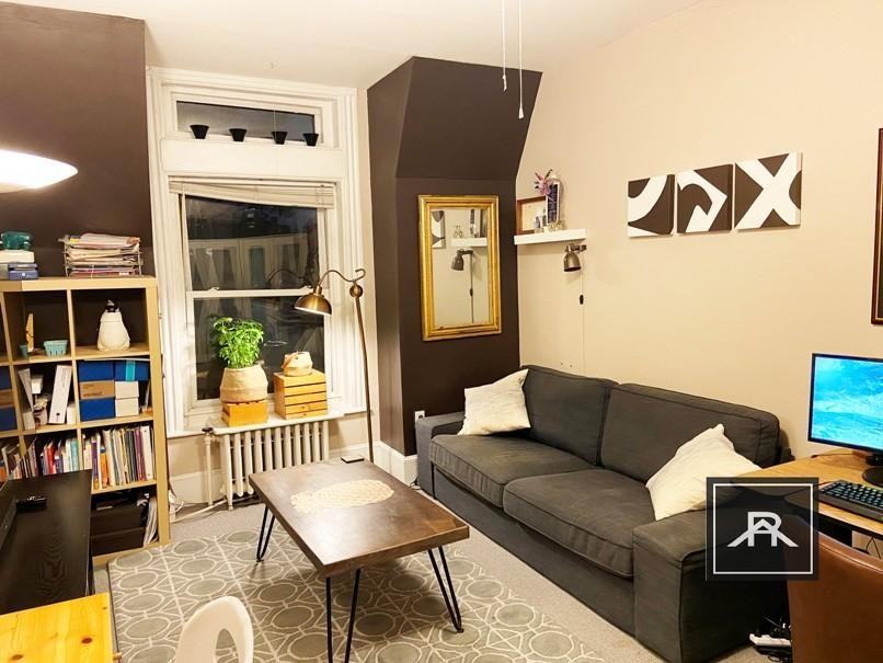 473 Commonwealth Ave - Photo 4 of 10