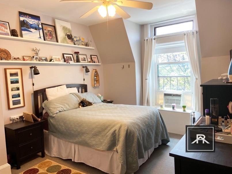 473 Commonwealth Ave - Photo 6 of 10