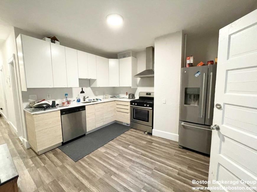 55 Crescent Ave - Photo 2 of 10