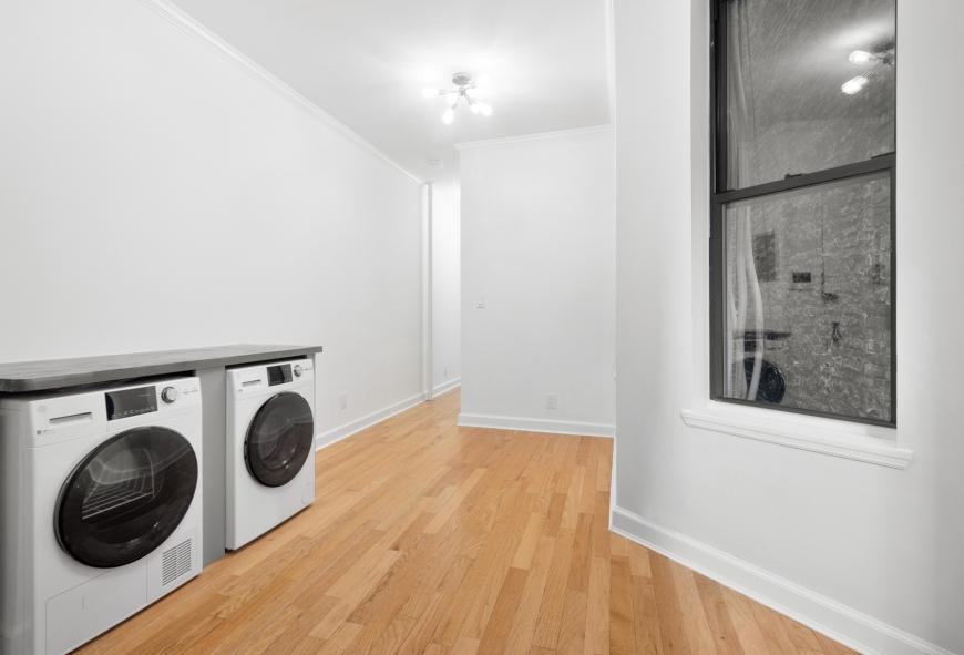 58 Saint Marks Pl - Photo 5 of 8