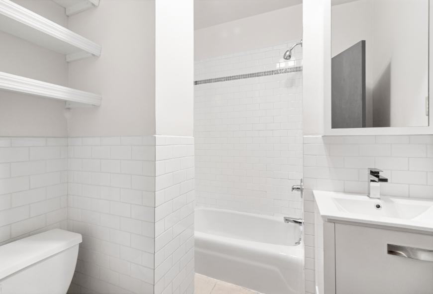58 Saint Marks Pl - Photo 7 of 8