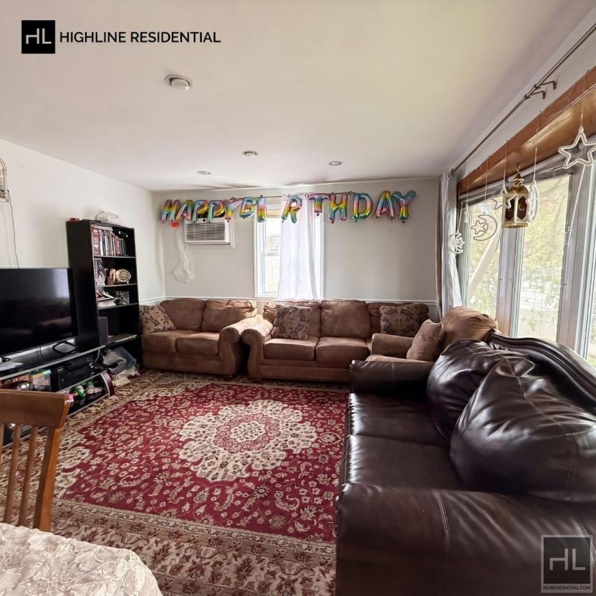 1717 Francis Lewis Blvd - Photo 2 of 10