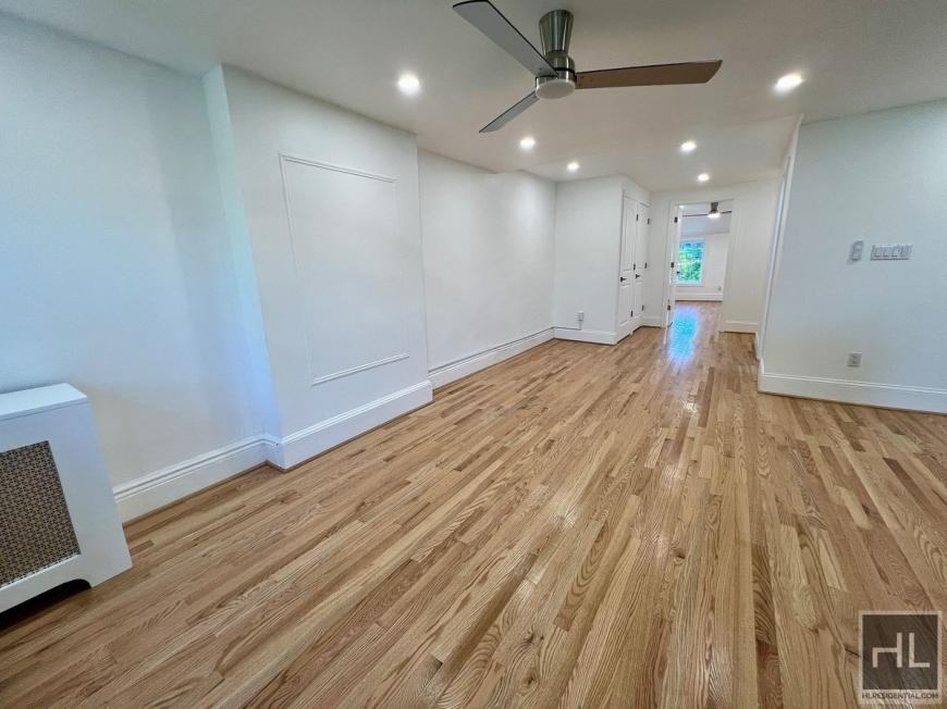523A Hancock St - Photo 4 of 10