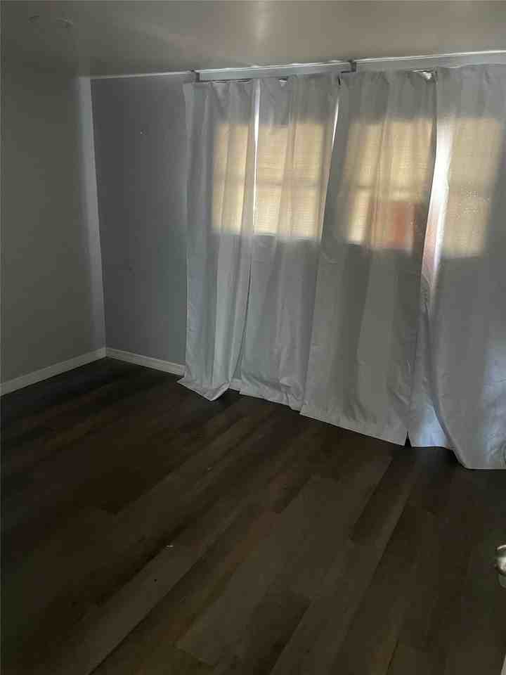 8508 Sw 16th Ct - Photo 3 of 9