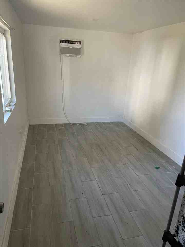 8508 Sw 16th Ct - Photo 6 of 9