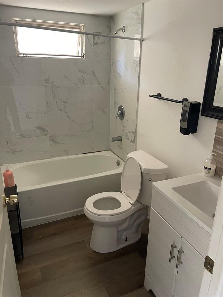 8508 Sw 16th Ct - Photo 7 of 9