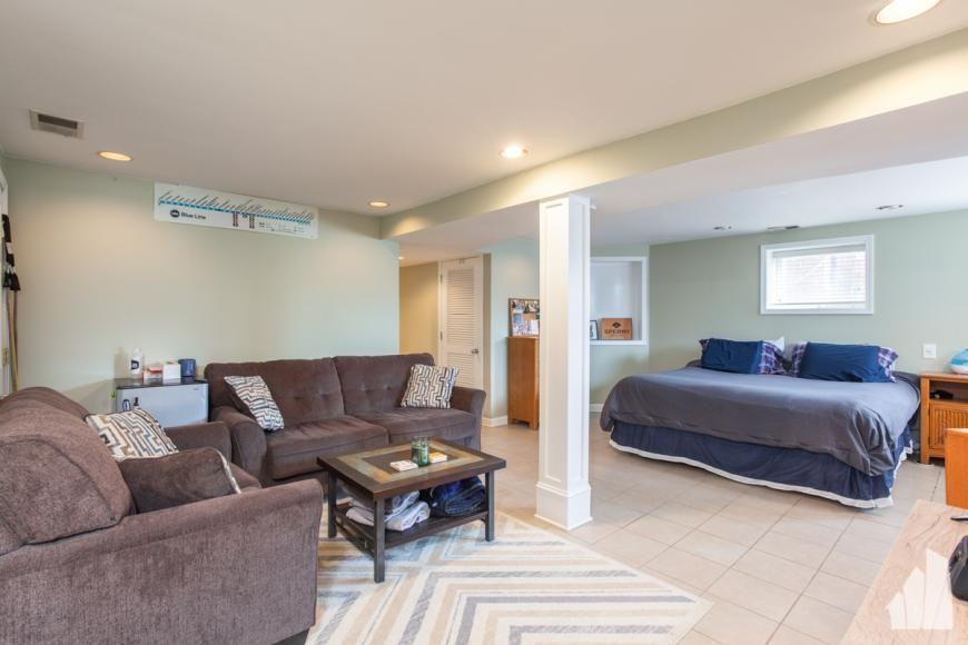 1538 W Wrightwood Ave