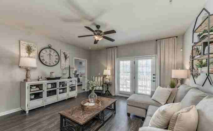 5402 Fm 1488 Rd - Photo 5 of 10