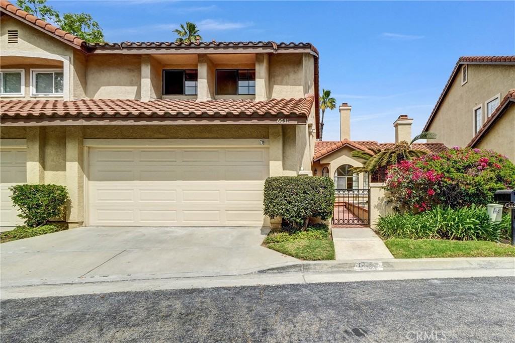 6031 E Ladera Ln - Photo 2 of 29