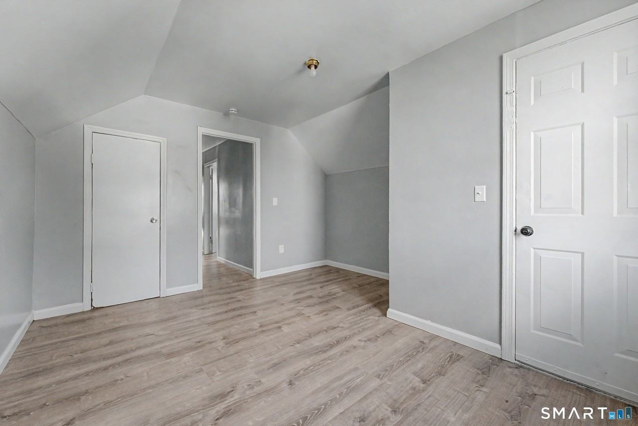 23 Beacon St - Photo 6 of 20