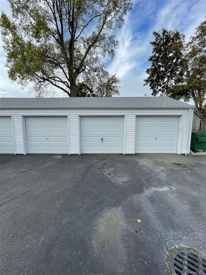 944 Union St ##B - Photo 5 of 5