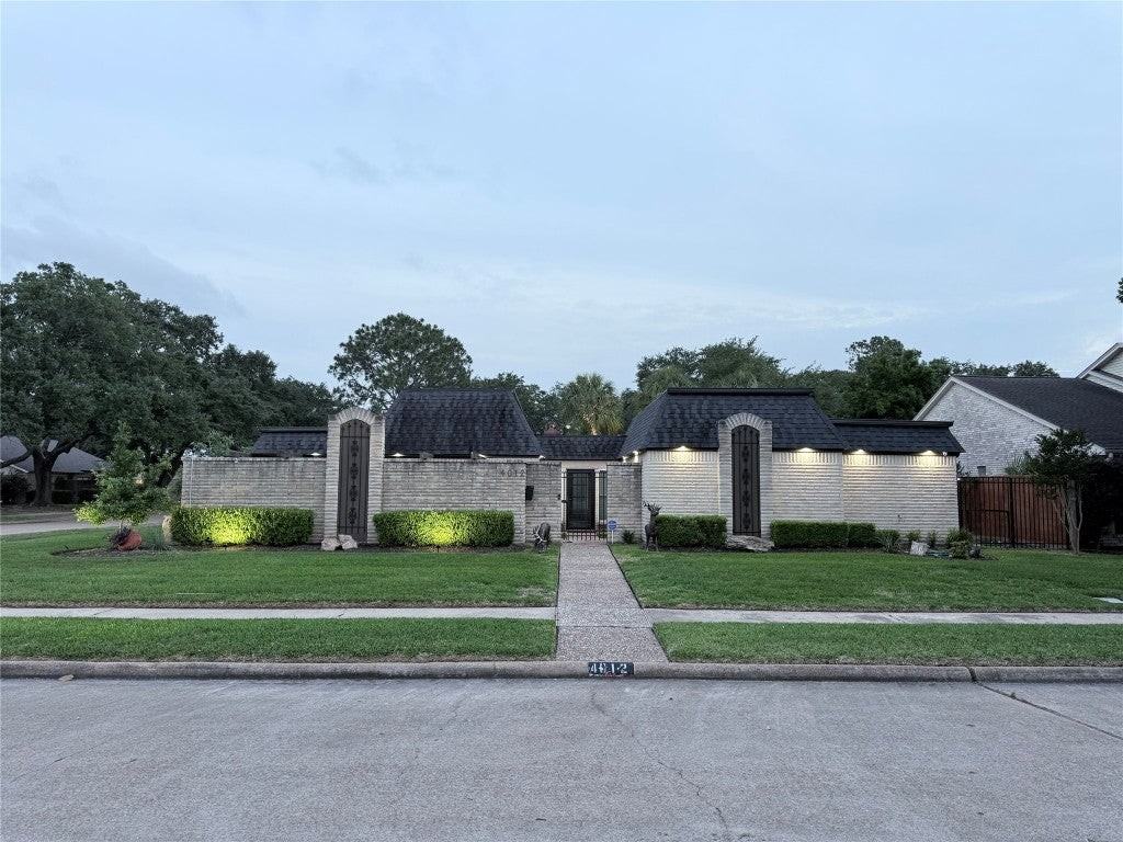 4012 Chile Dr