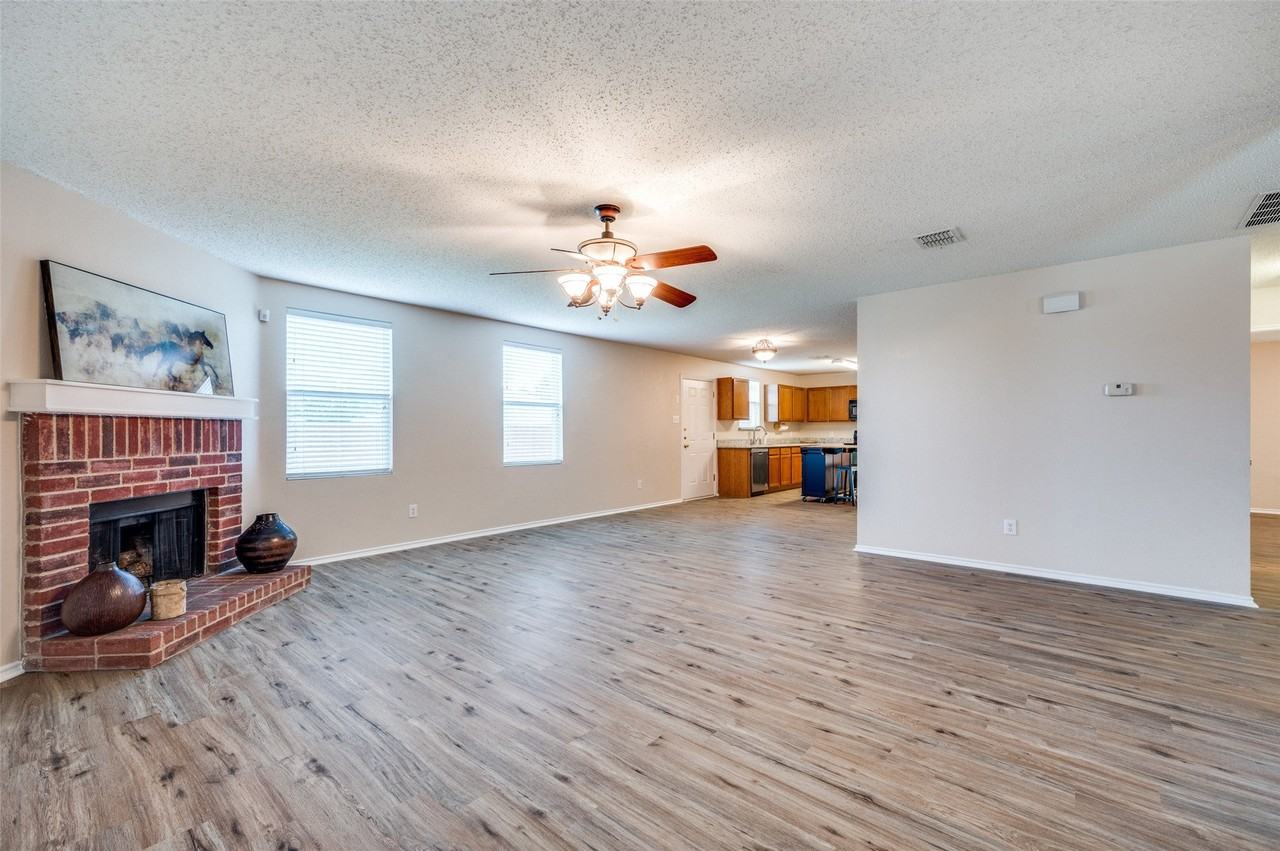 3601 Kathryn Way - Photo 7 of 13