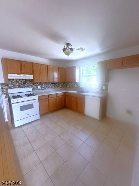1083 Lafayette St - Photo 6 of 19