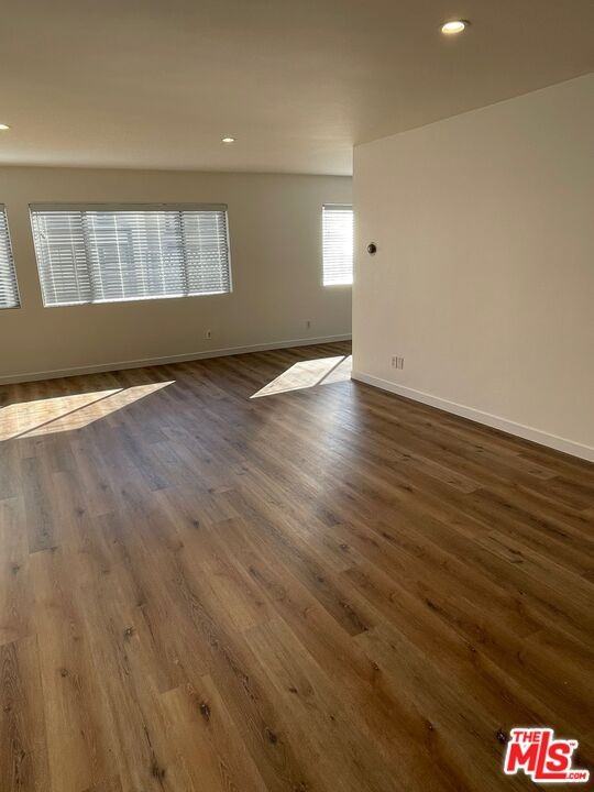 649 Cross Ave - Photo 4 of 22