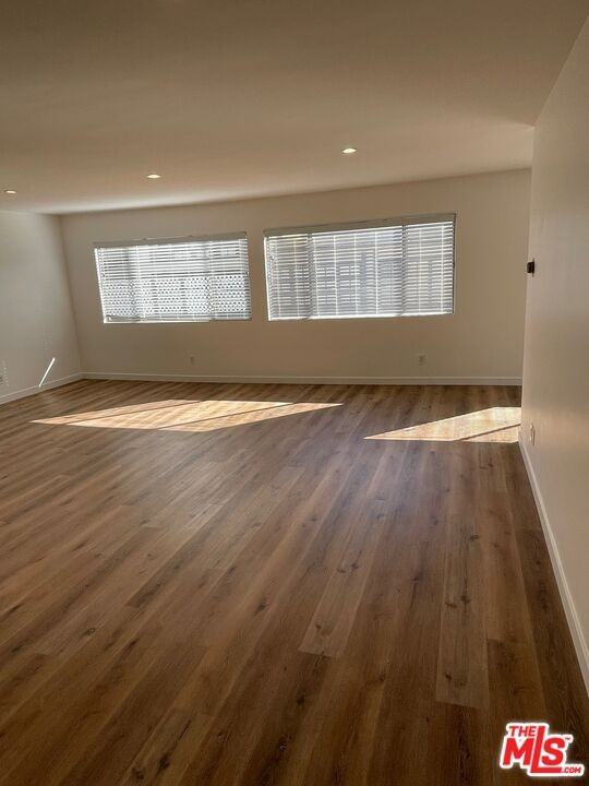 649 Cross Ave - Photo 6 of 22