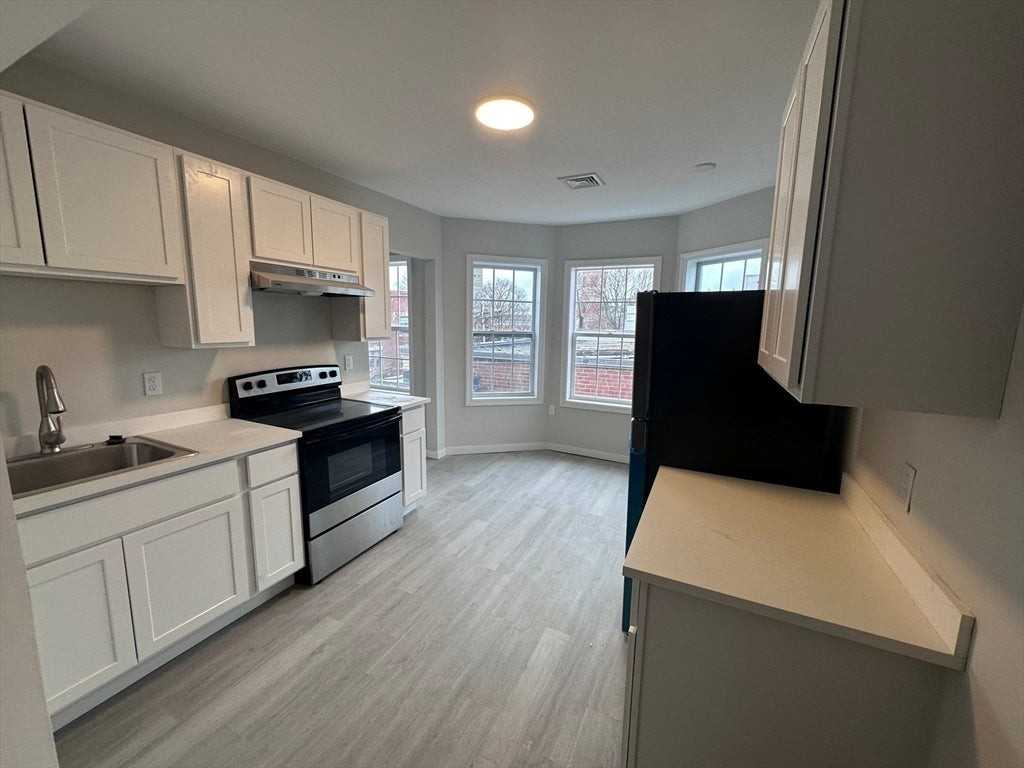 20 Hysil Avenue #9 - Photo 2 of 9