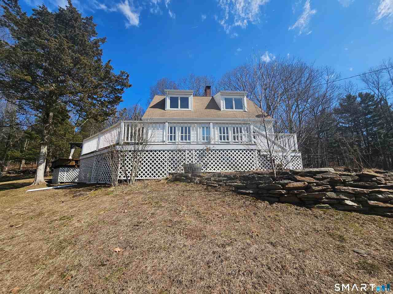 932 Saybrook Rd - Photo 3 of 40