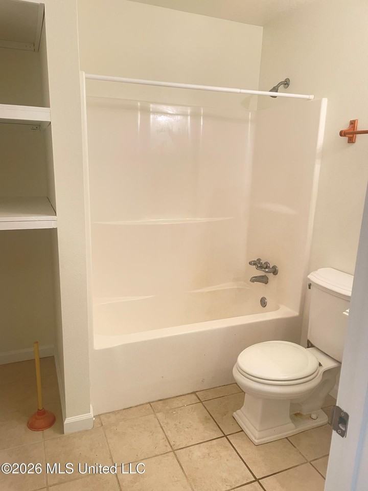 10055 Peachtree Dr - Photo 5 of 10