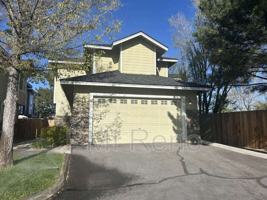 featured image of 3871 Warren Way