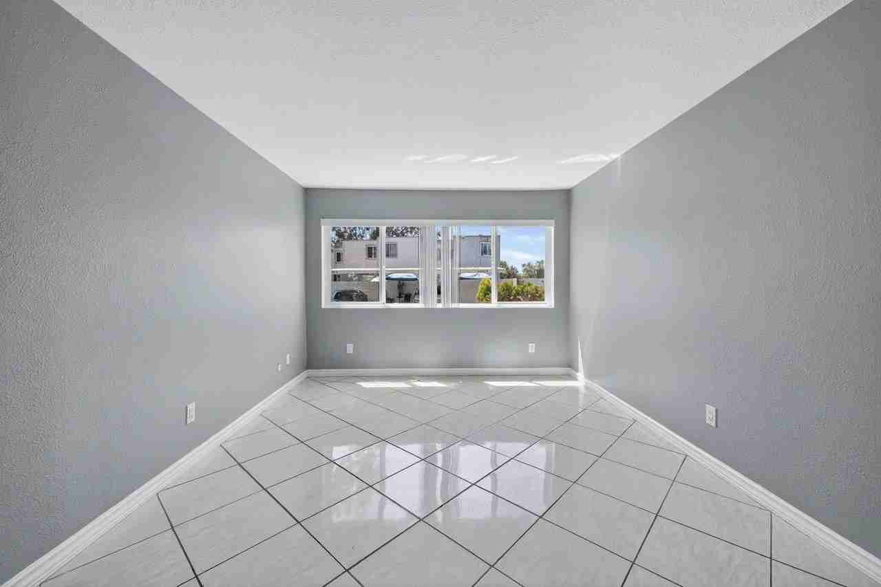 3454 Del Sol Blvd #F