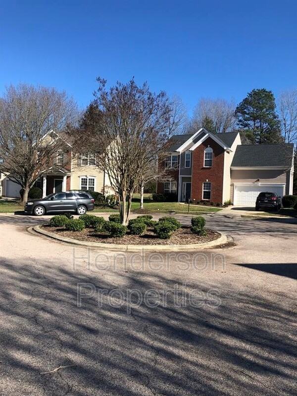 7802 Rolling Meadows Ln - Photo 3 of 26