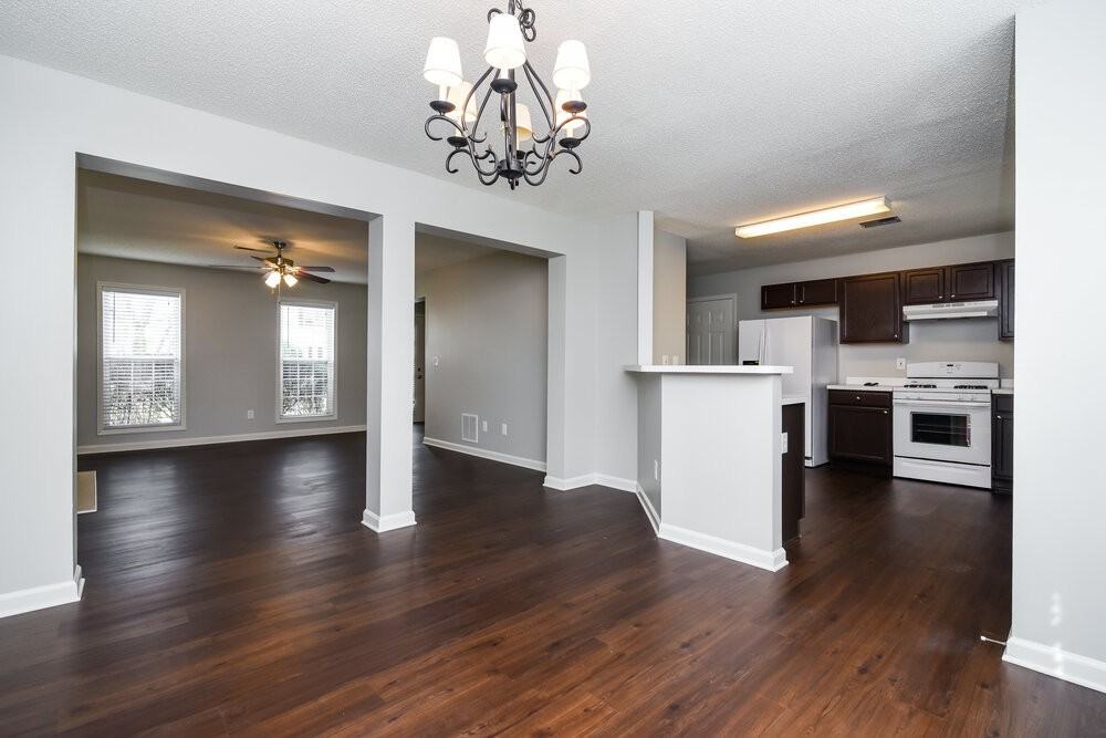 4323 Chesapeake Trce Nw - Photo 4 of 15