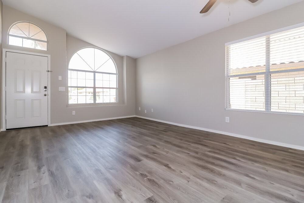 9847 W Irma Ln - Photo 4 of 16