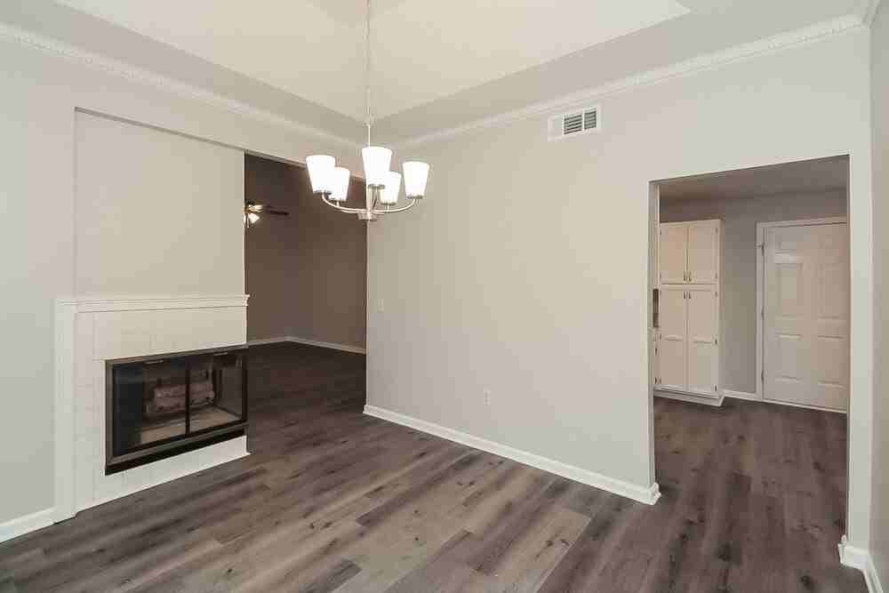 10066 Point View Dr - Photo 7 of 16