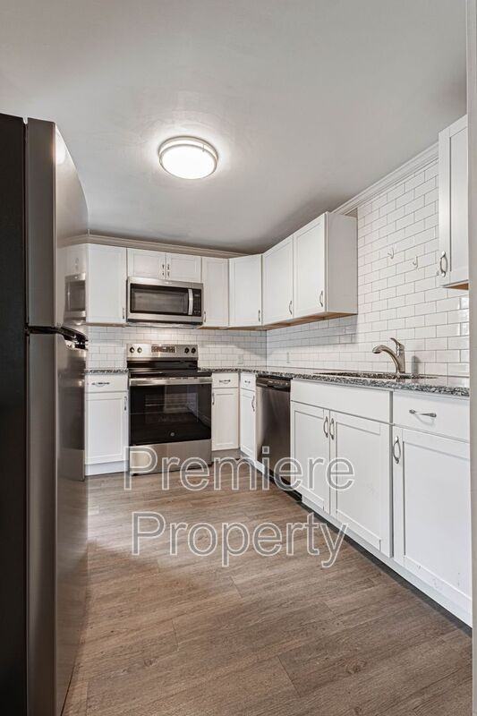 7410 E 57th St - Photo 4 of 12