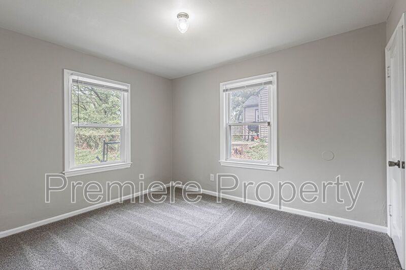 7410 E 57th St - Photo 7 of 12