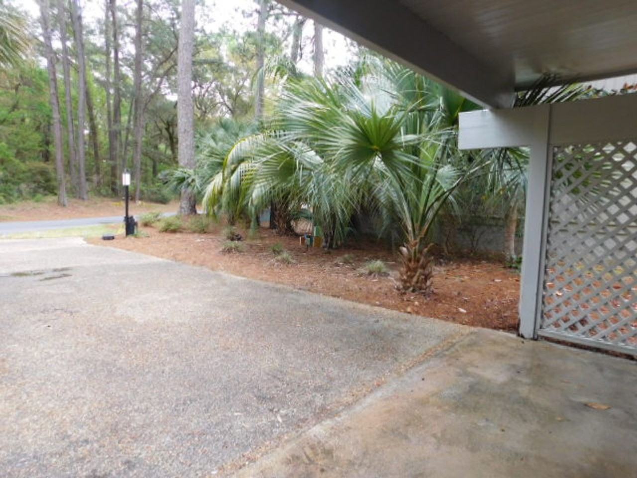 43 Wagon Rd - Photo 2 of 28