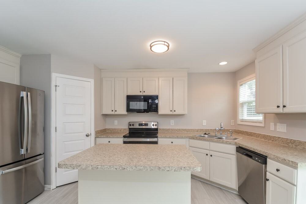 1218 Braemar Highland Dr - Photo 7 of 17