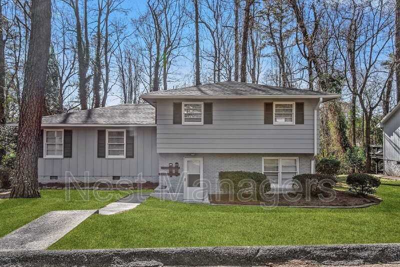 1401 Briarcliff Dr #B - Photo 3 of 15