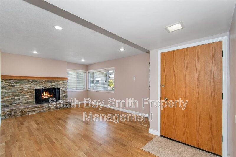 1918 252nd St - Photo 2 of 33