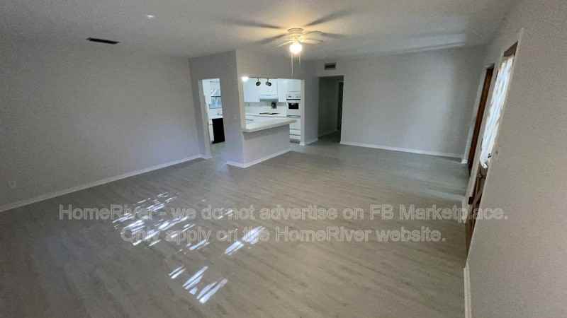 19531 Whispering Pines Rd - Photo 3 of 24